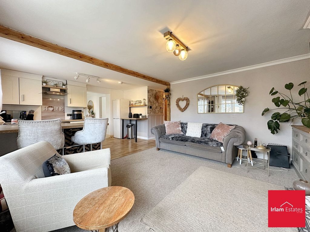 Property photo 3 of 21