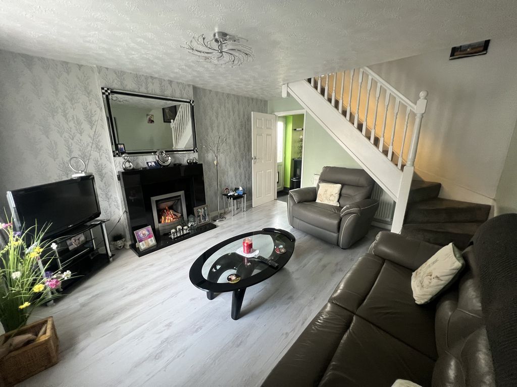 Property photo 3 of 15