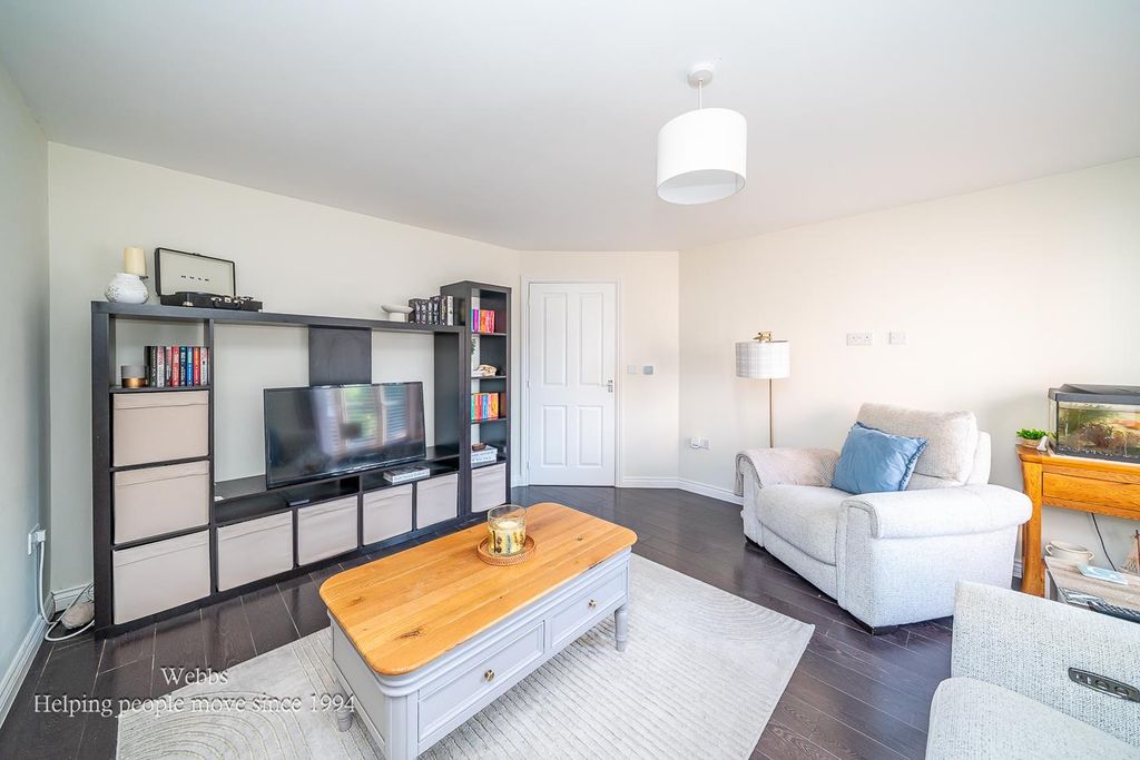 2 bed flat for saleRowan Close, Cannock WS12 photo 4