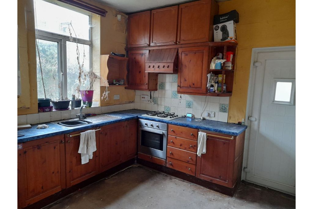 Property photo 3 of 8