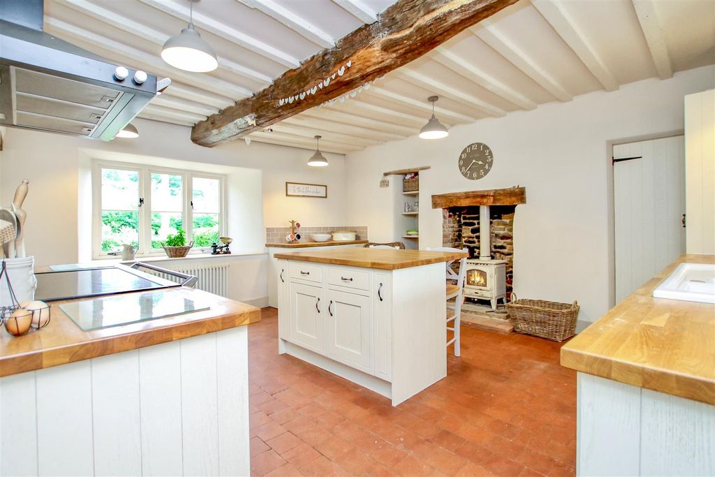 Property photo 2 of 21 Img_8883.Jpg