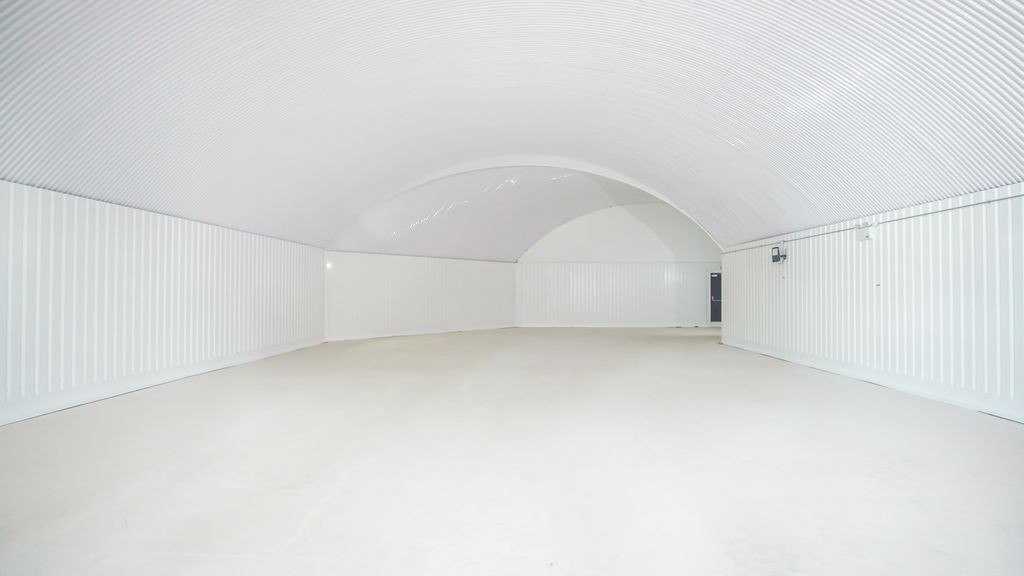 Property photo 1 of 5 An Empty Arch With White Lining