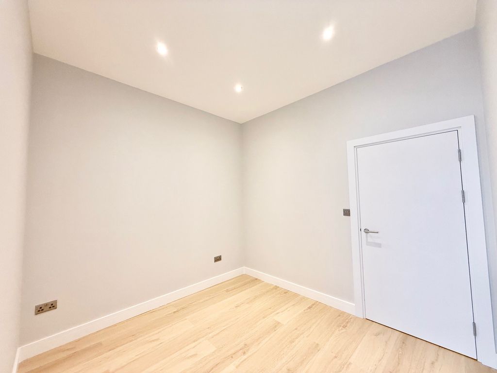 Property photo 3 of 4 Seperate Studio Area