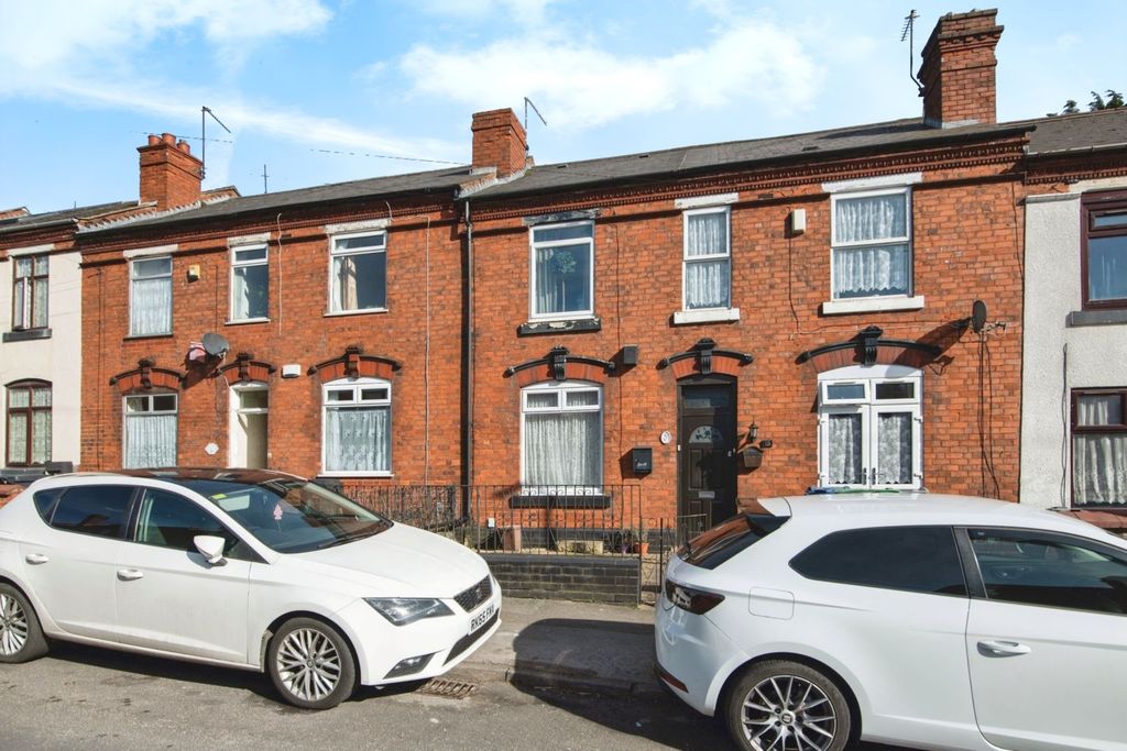 Property photo 1 of 3