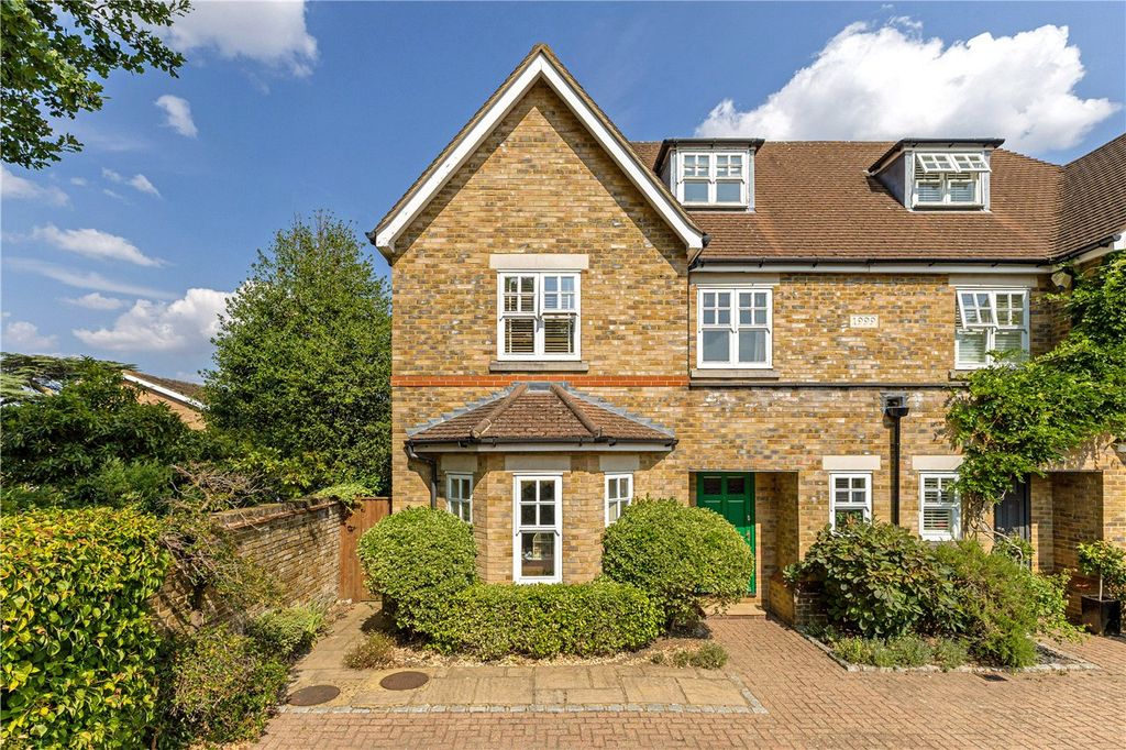 Property photo 2 of 19 Picture No. 03