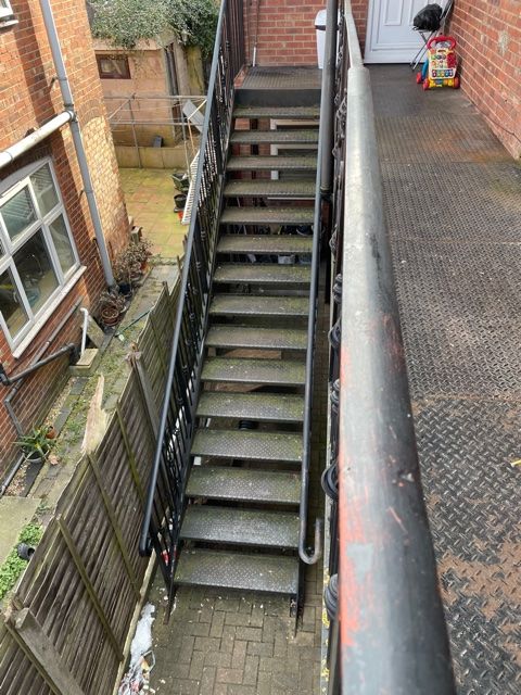 Property photo 2 of 7 Gallery