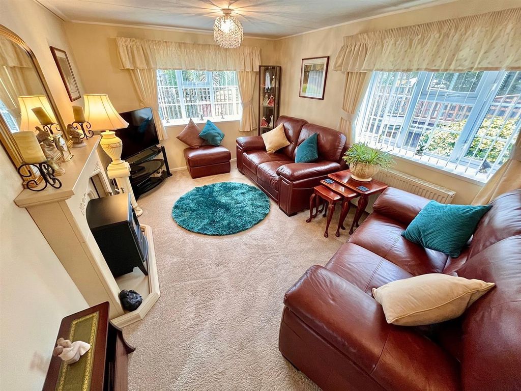 Property photo 2 of 29 Living Room