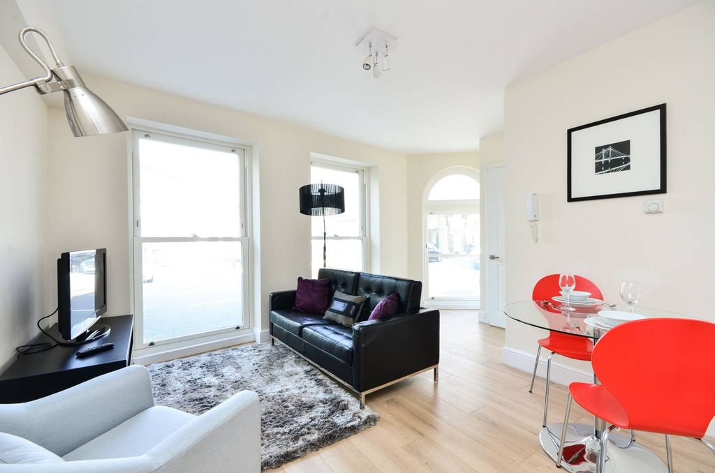 Property photo 1 of 6