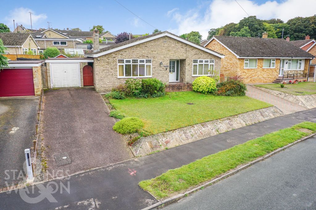 Property photo 1 of 16