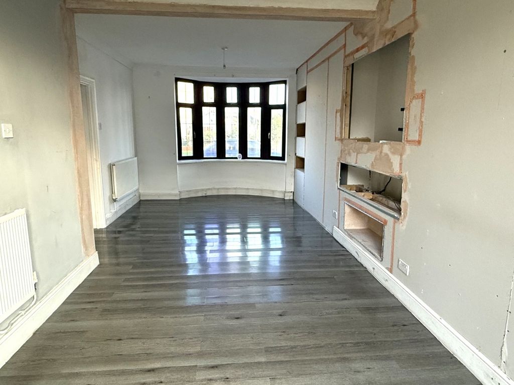 Property photo 2 of 12 Not Specified