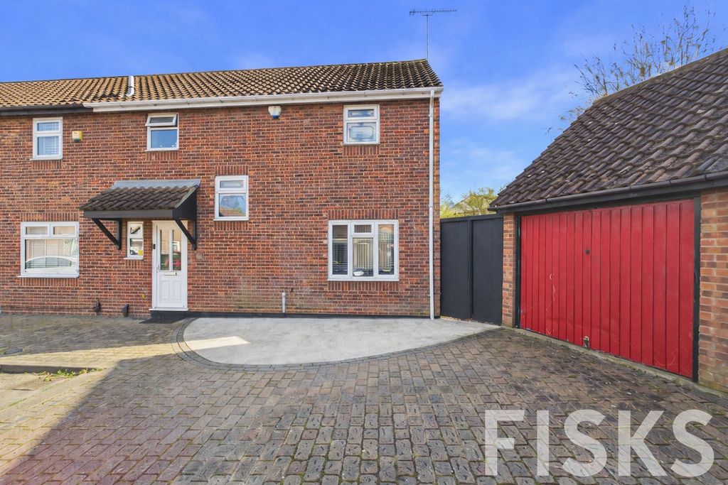 Property photo 1 of 18