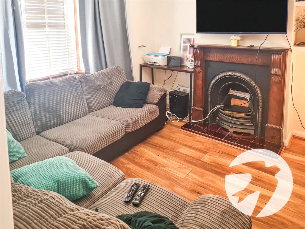 Property photo 2 of 14 Picture No. 45