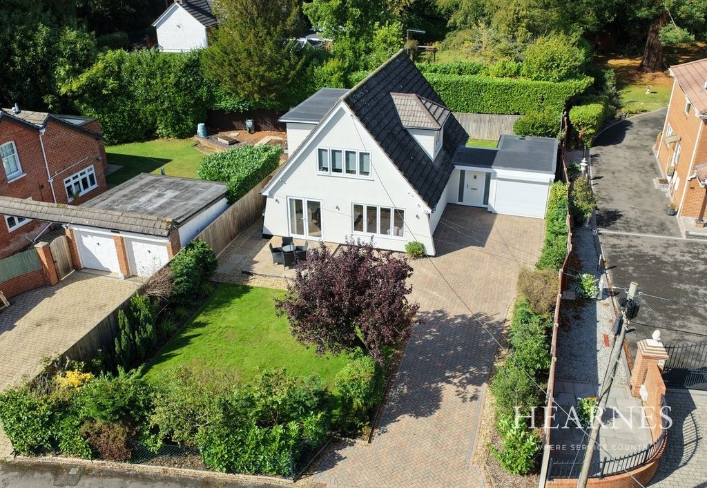 Property photo 1 of 19
