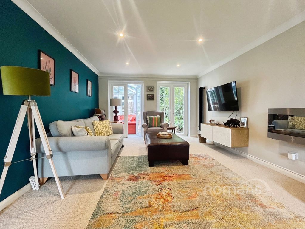 Property photo 3 of 16 Pbox-Img.Jpg