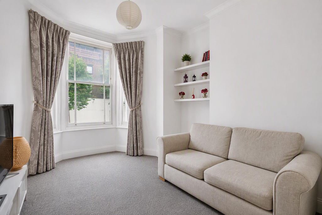 Property photo 3 of 7 Reception Room