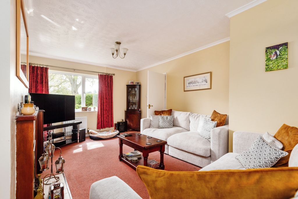 Property photo 3 of 13