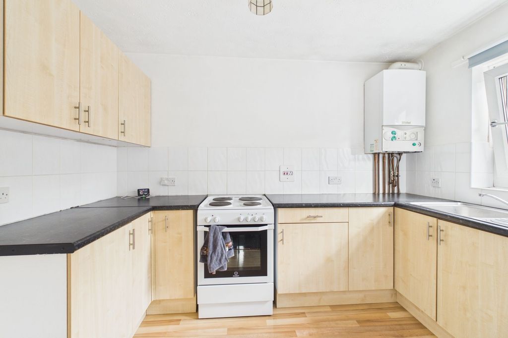 Property photo 1 of 4
