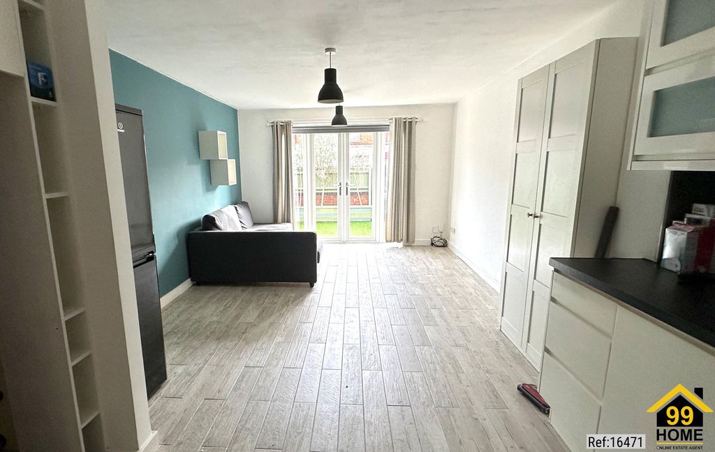 Property photo 2 of 7 Photo 1