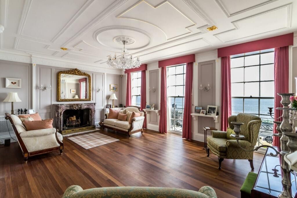 Property photo 3 of 79 4521363