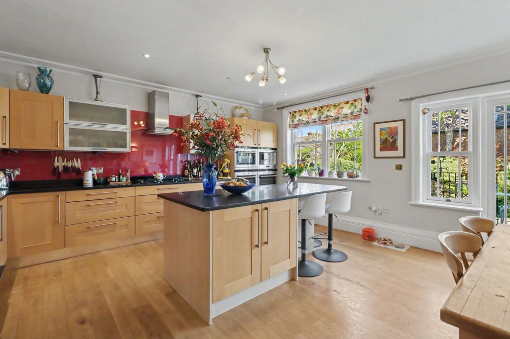 Additional image 5 of 5 bed semi-detached house for salePalace Road, East Molesey KT8