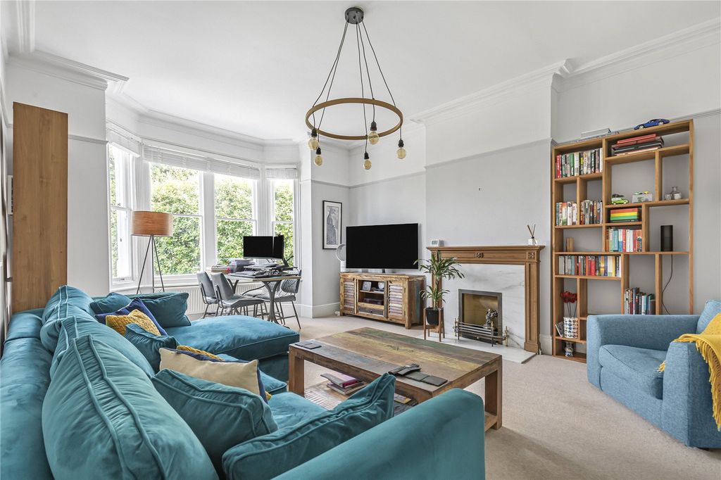 Property photo 1 of 11 Reception Room