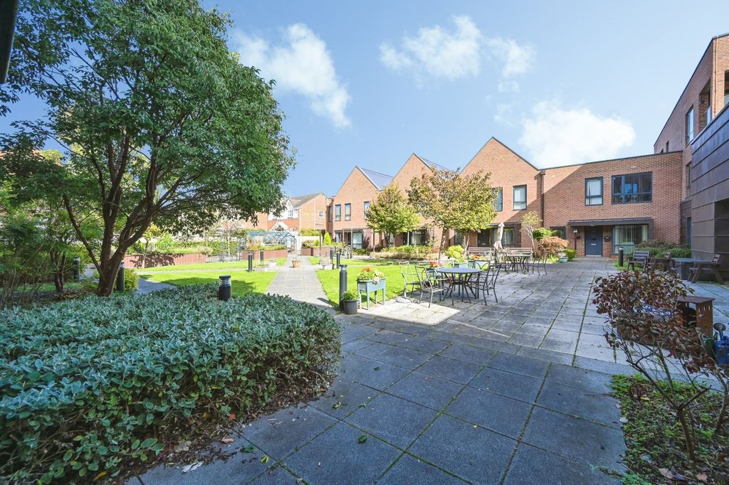 Property photo 3 of 19 Pbox-Img.Jpg