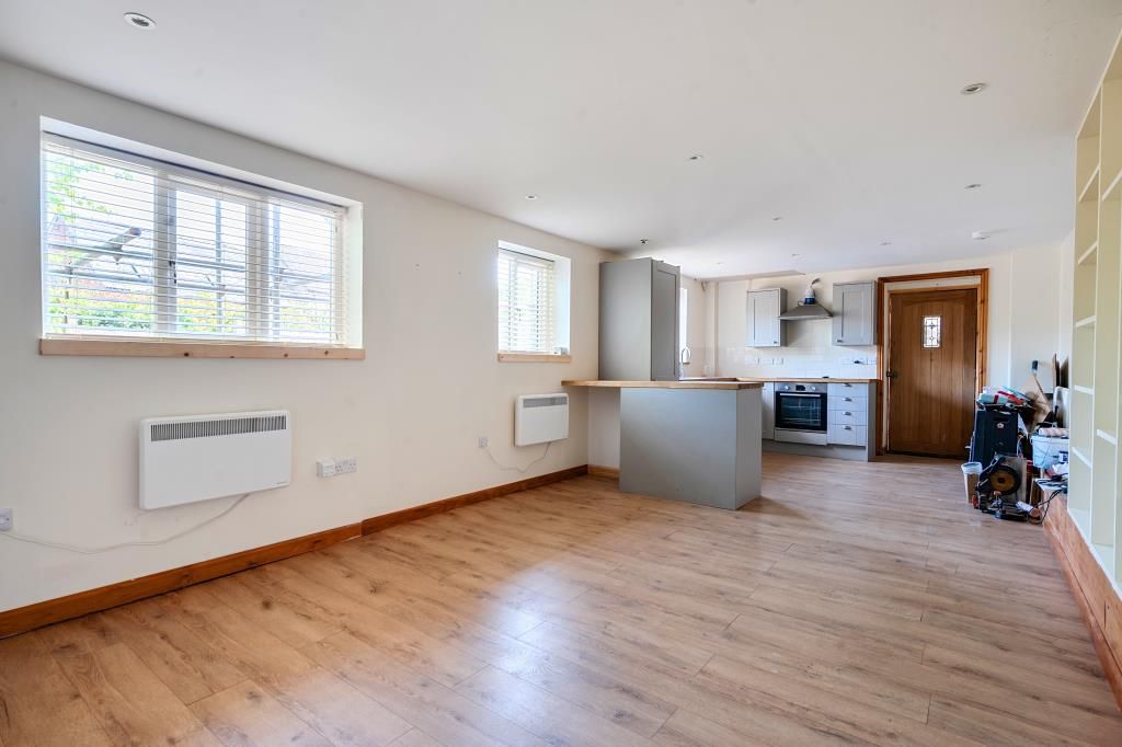 Property photo 3 of 16 Reception/Kitchen