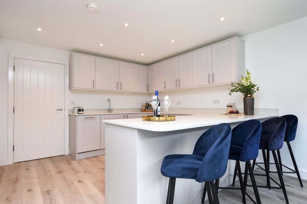 Property photo 3 of 28 Picture No. 67