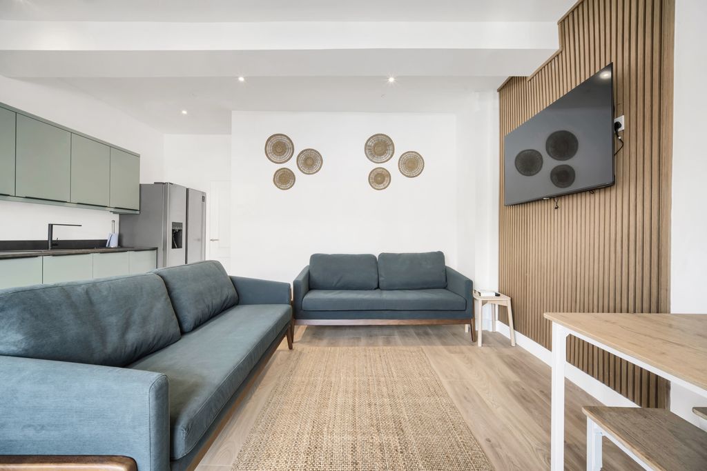 Property photo 2 of 36 Photo 1