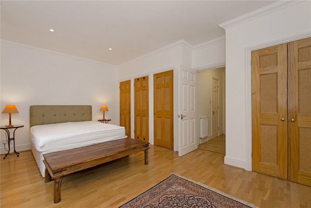 Property photo 3 of 10 Picture No. 02