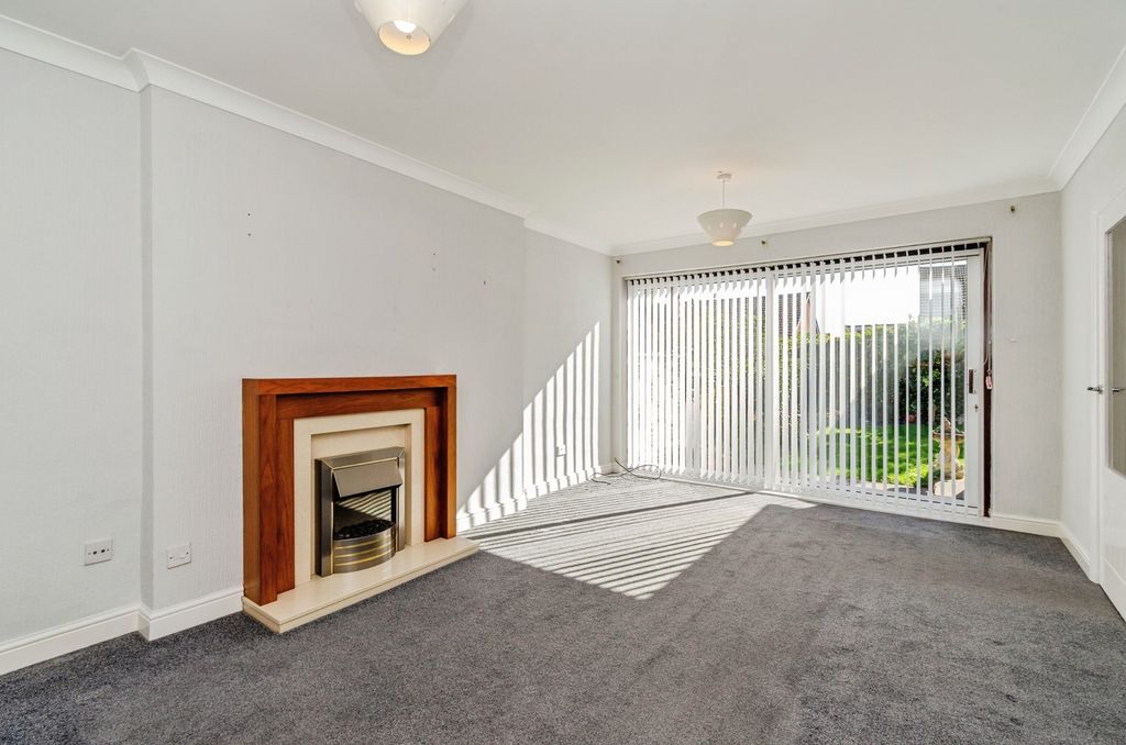 Property photo 2 of 18 Photo