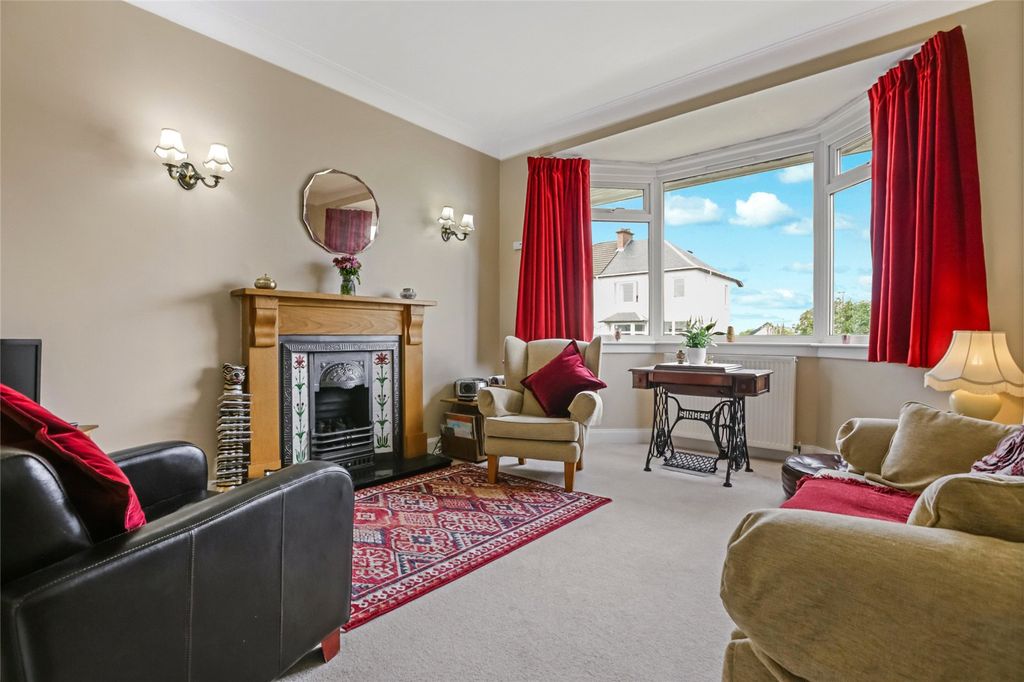 Property photo 2 of 15 Picture No. 04