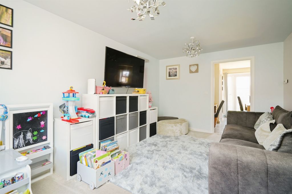 Property photo 3 of 17