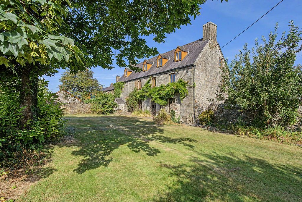 Property photo 1 of 37