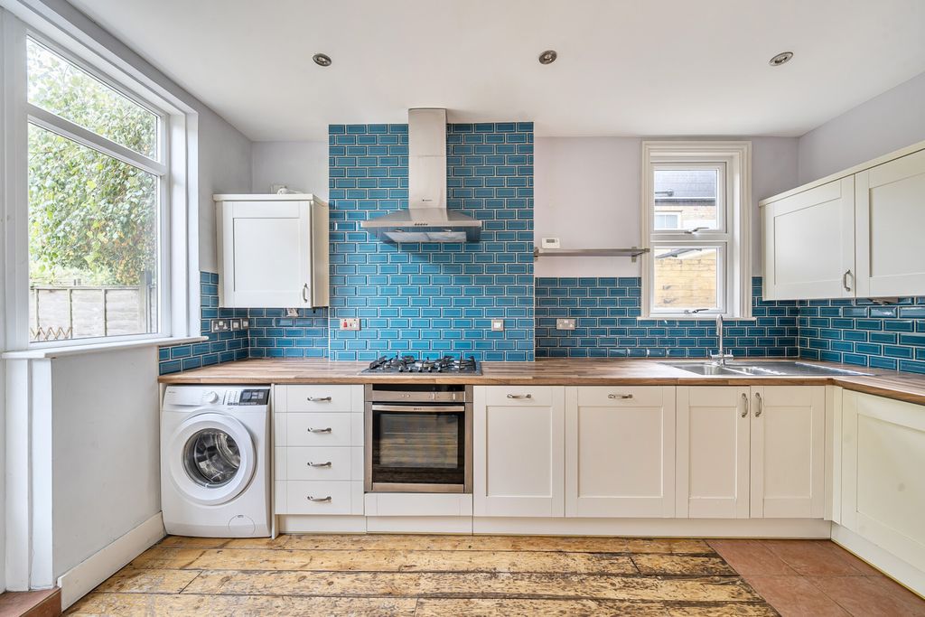 Property photo 2 of 16 Kitchen