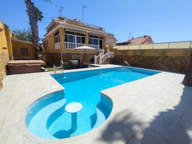 Property photo 1 of 27