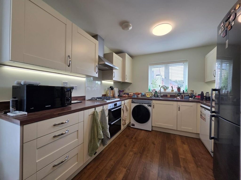 Property photo 2 of 11 6.Jpg