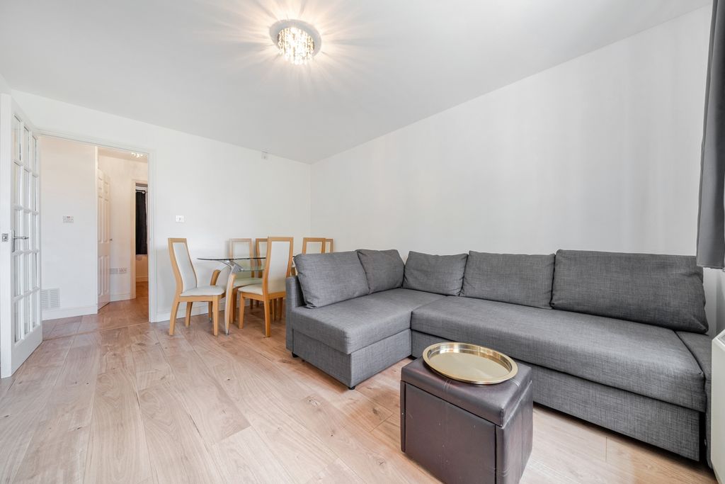 Property photo 3 of 14 1470859-7-6A1d73c...