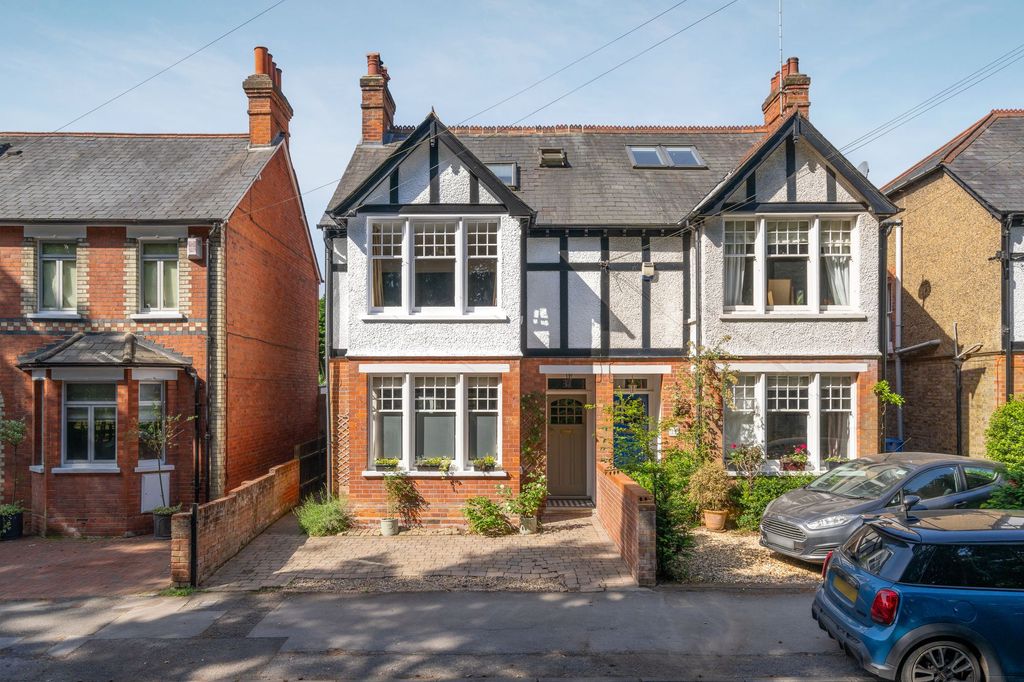 Property photo 1 of 12