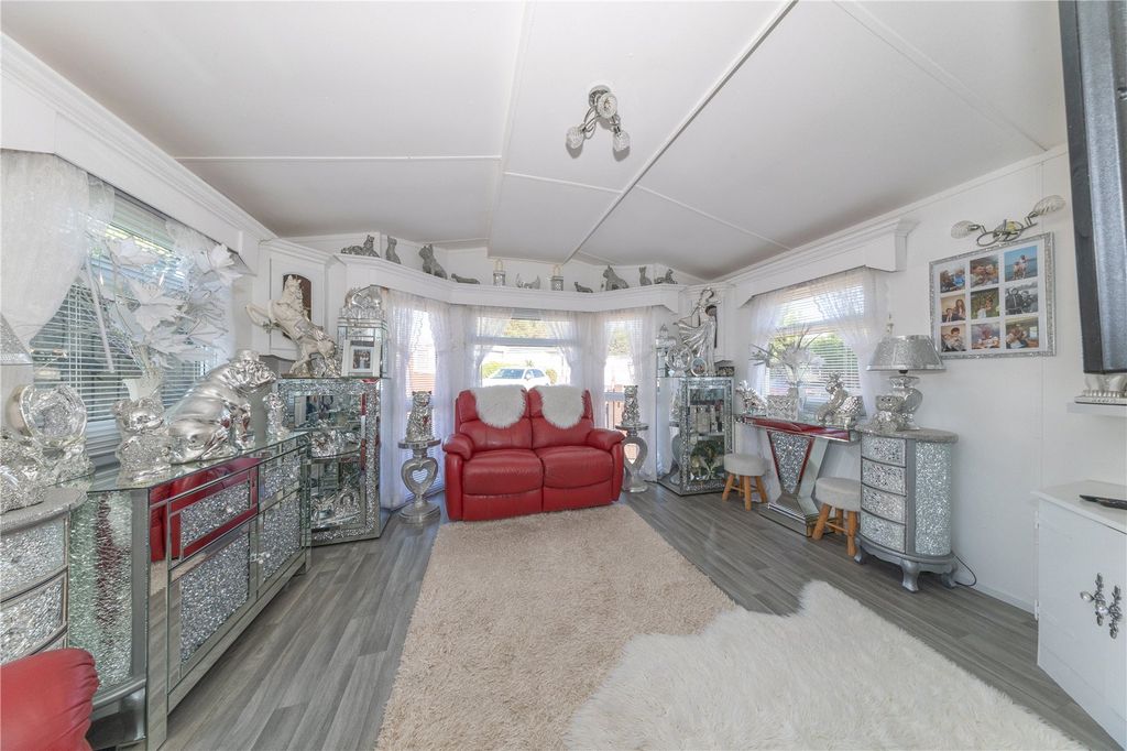 Property photo 3 of 33 Picture No. 58
