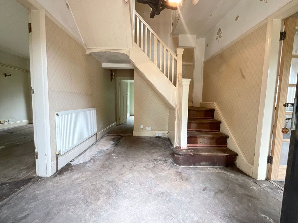Property photo 3 of 14