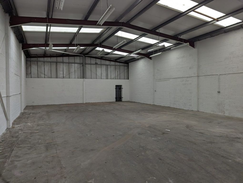 Property photo 2 of 6