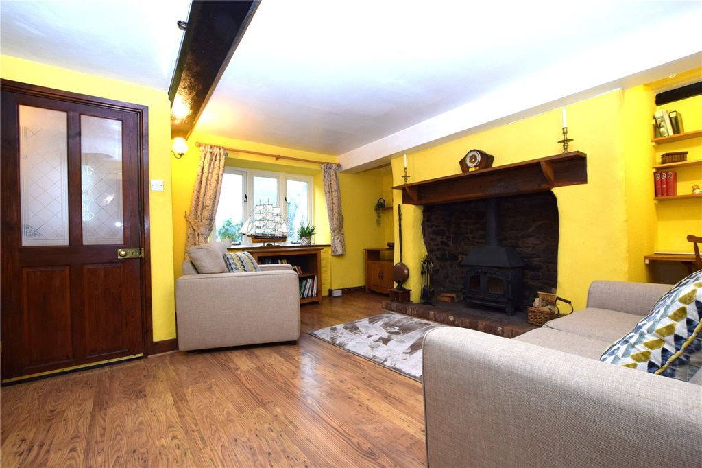 Property photo 2 of 8 Picture No. 04