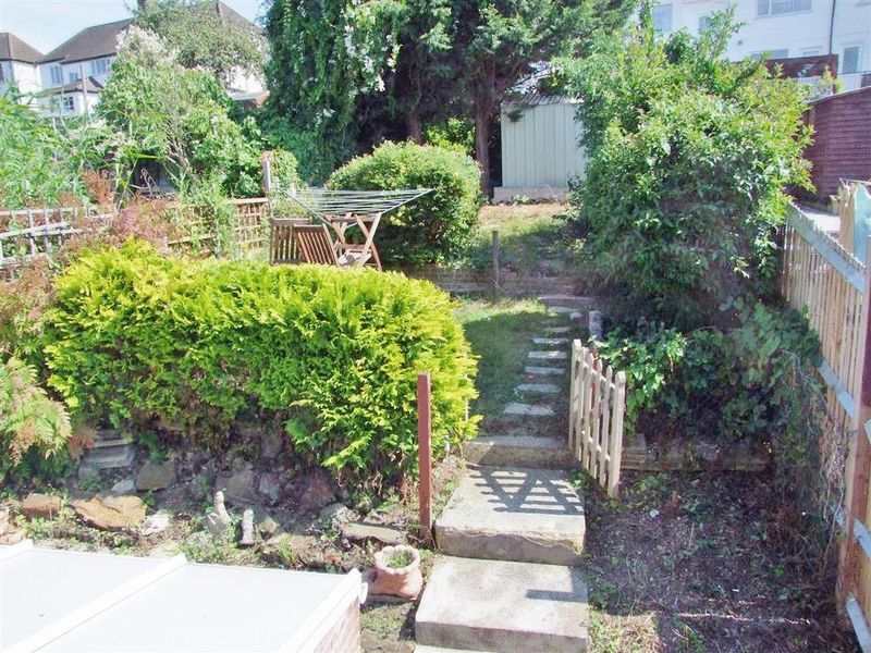 Property photo 1 of 12 Garden