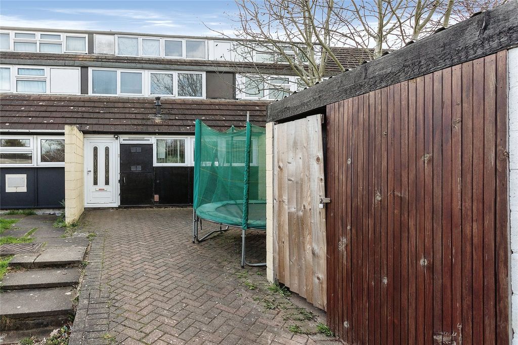 Property photo 1 of 12 Photography