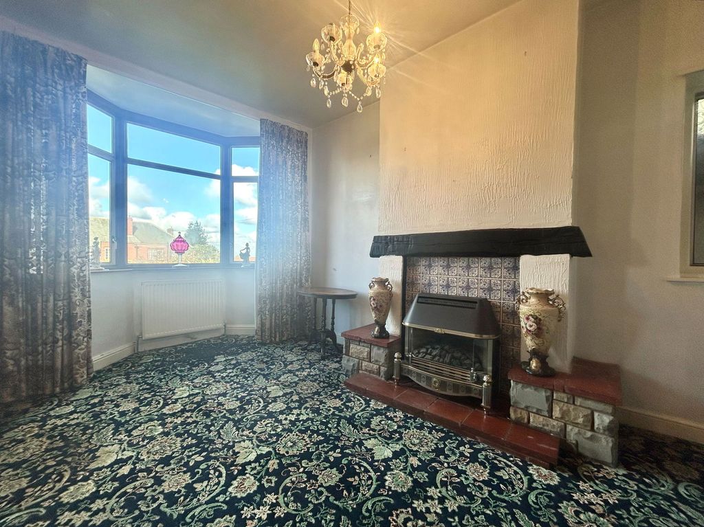 Property photo 3 of 19