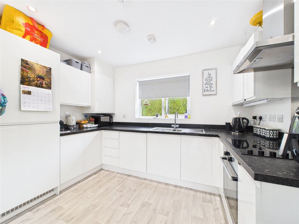 Property photo 3 of 17 Picture No. 22