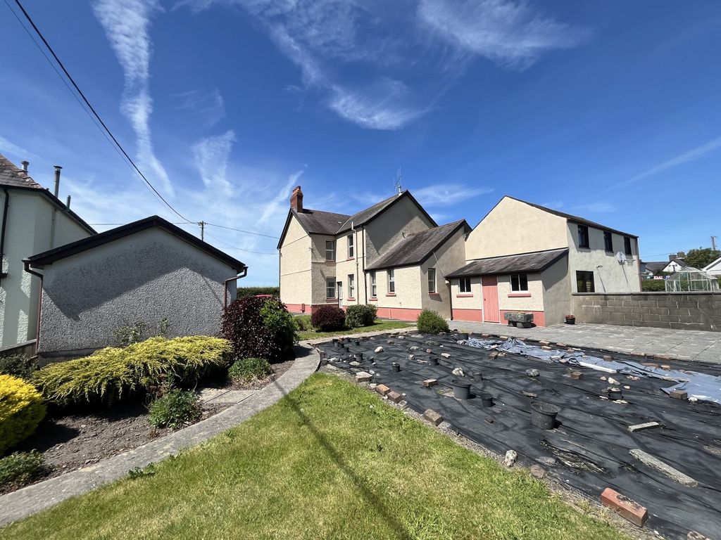 Property photo 2 of 16 Not Specified