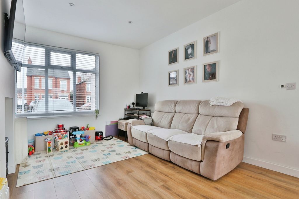 Property photo 2 of 16 3059665