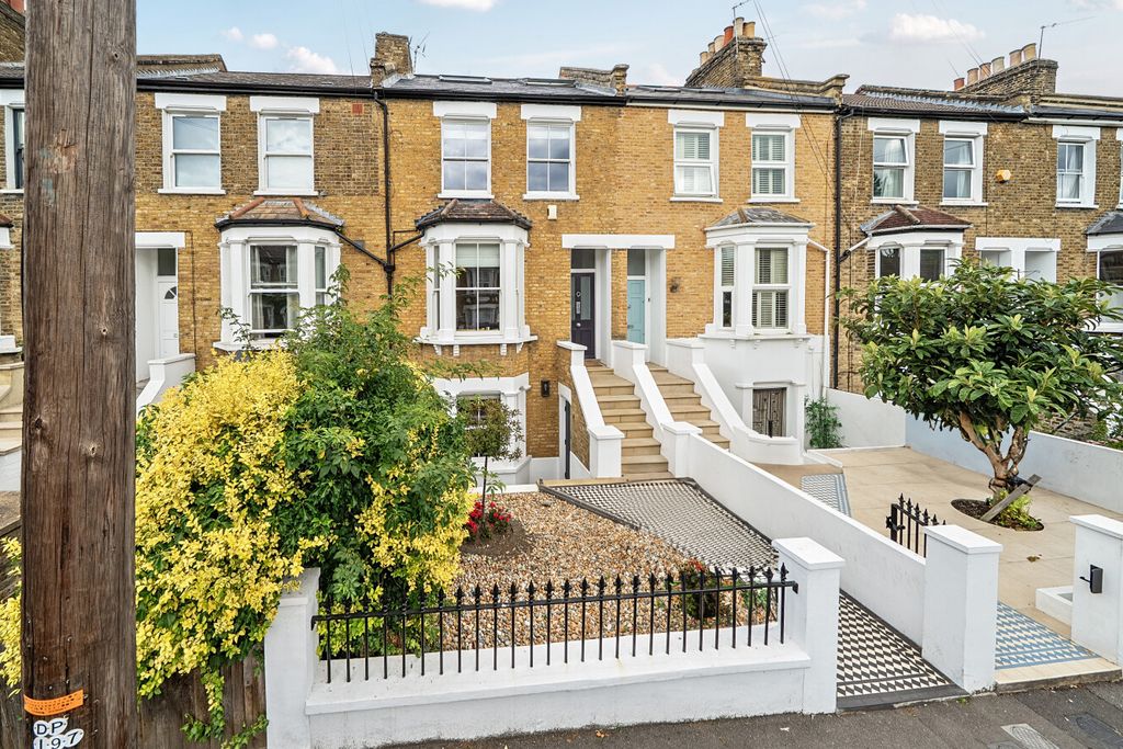 Property photo 1 of 35 1484550-1-6A4510B...